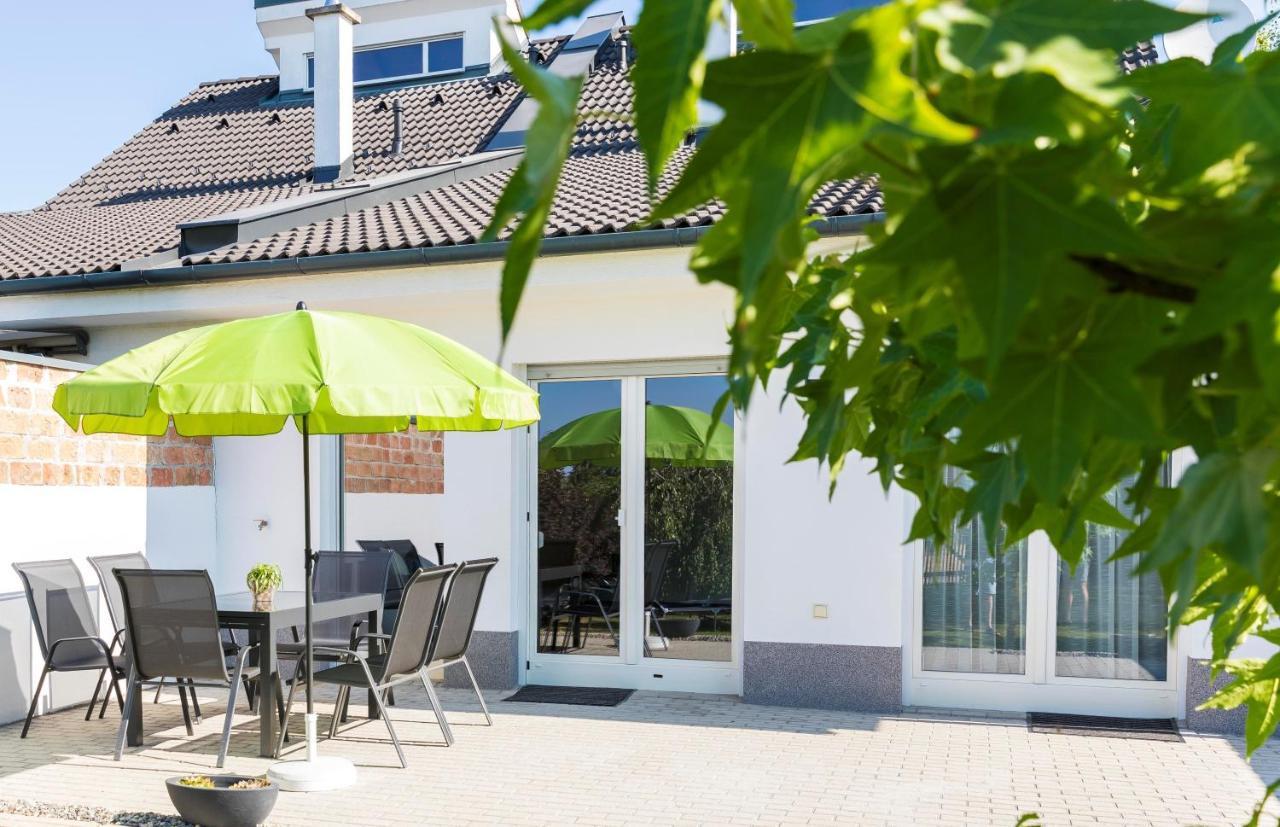 Domizil Illmitz Villa Exteriör bild